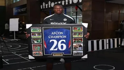 阿瑙被歐足聯判罰停賽，荷蘭戰無法出場